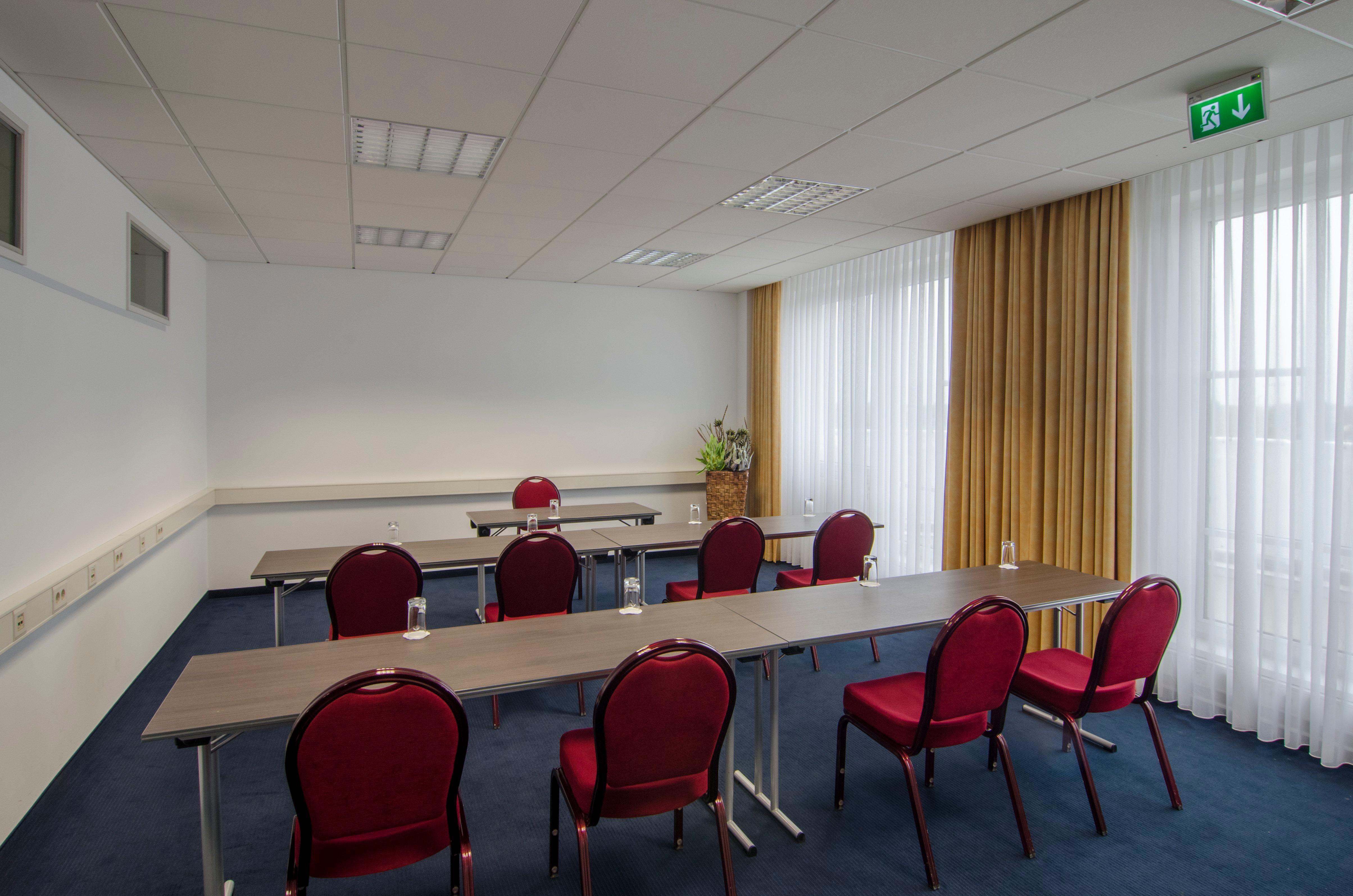 Holiday Inn Munich Unterhaching By Ihg Dış mekan fotoğraf