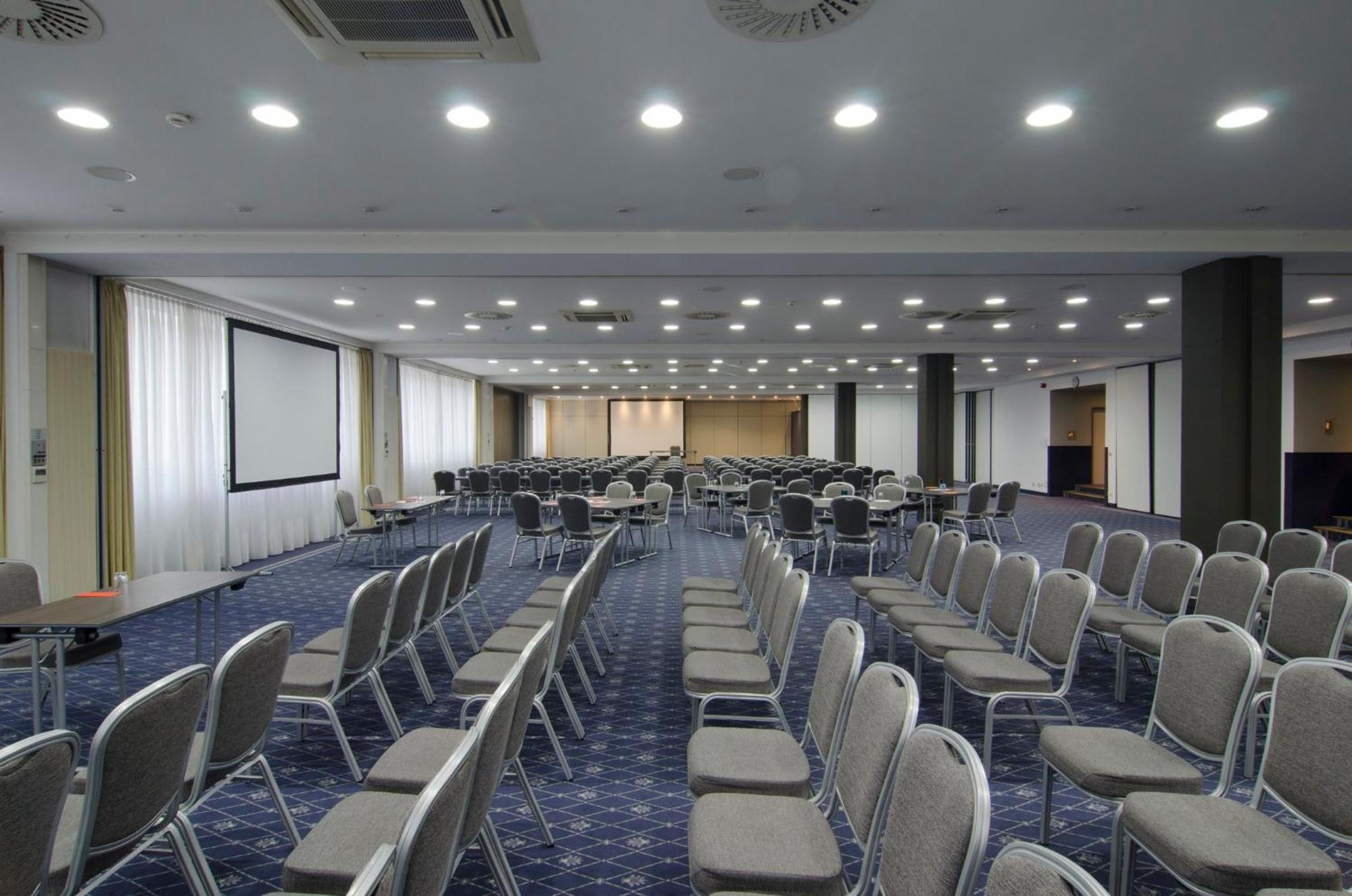 Holiday Inn Munich Unterhaching By Ihg Dış mekan fotoğraf