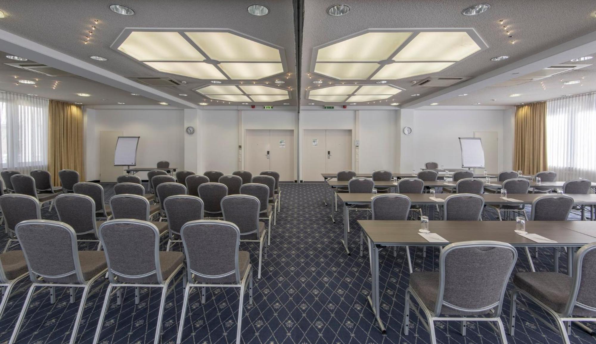 Holiday Inn Munich Unterhaching By Ihg Dış mekan fotoğraf